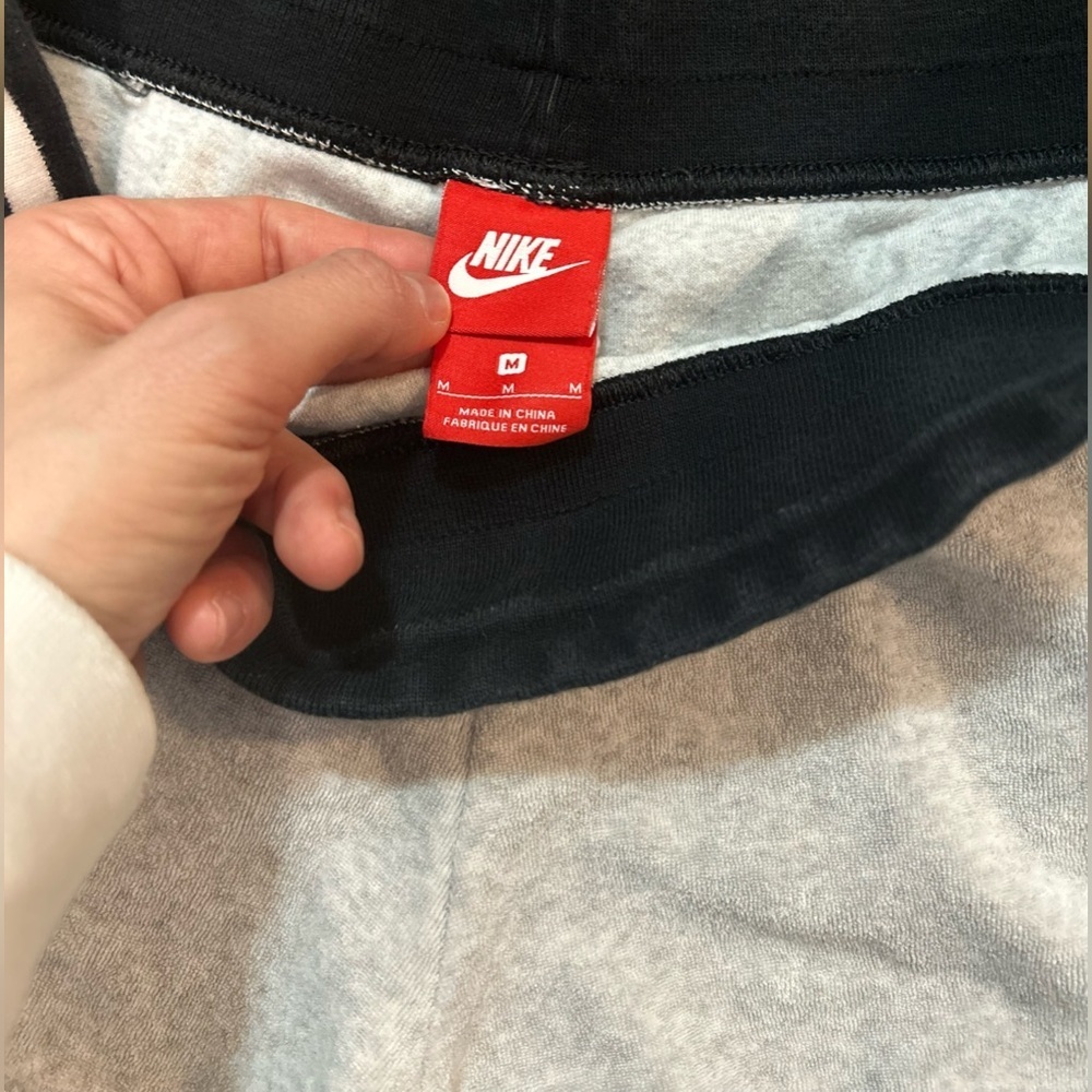Nike Terrycloth Shorts Gray Black Red Side Stripe Women’s Size Medium - Picture 4 of 5